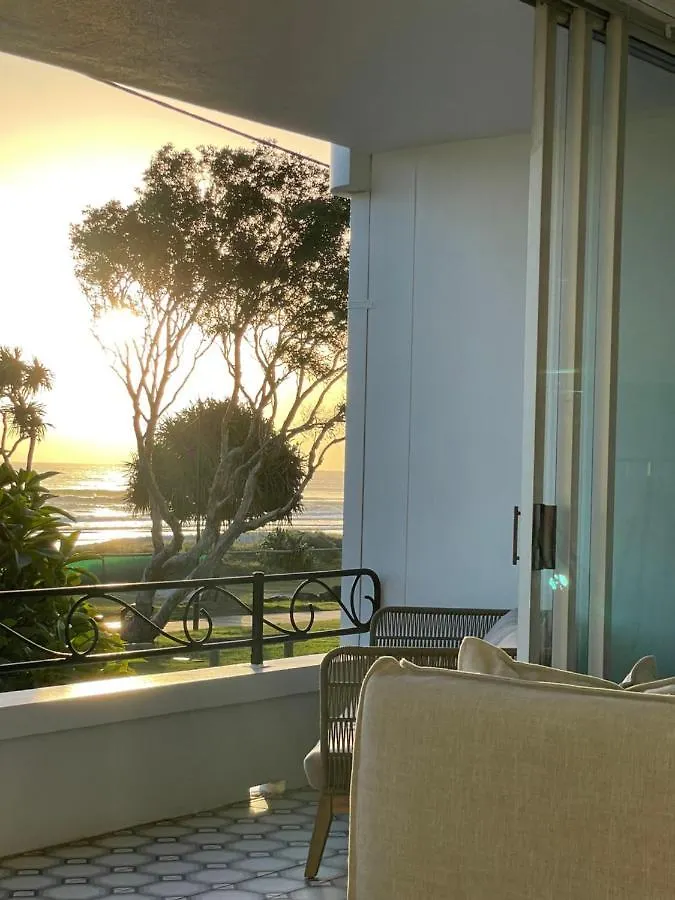Houston Beachfront Apartments Gold Coast