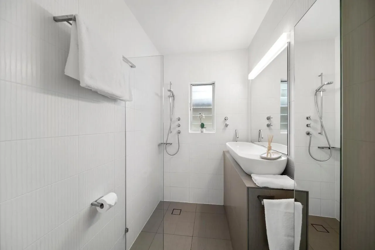 Houston Beachfront Apartments Gold Coast Australia