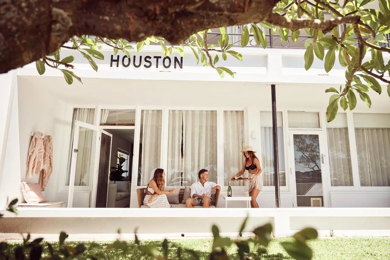 Houston Beachfront Apartments Gold Coast