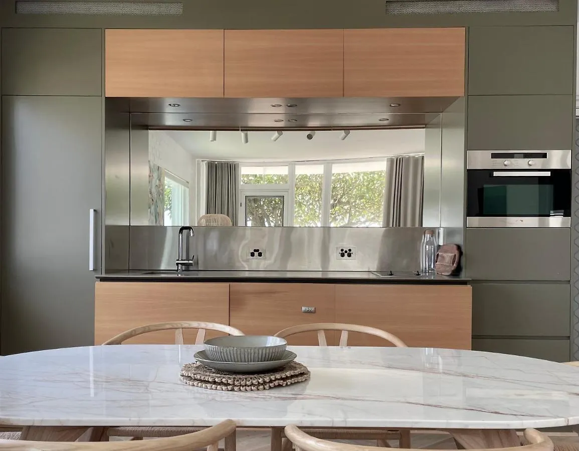 Houston Beachfront Apartments Gold Coast