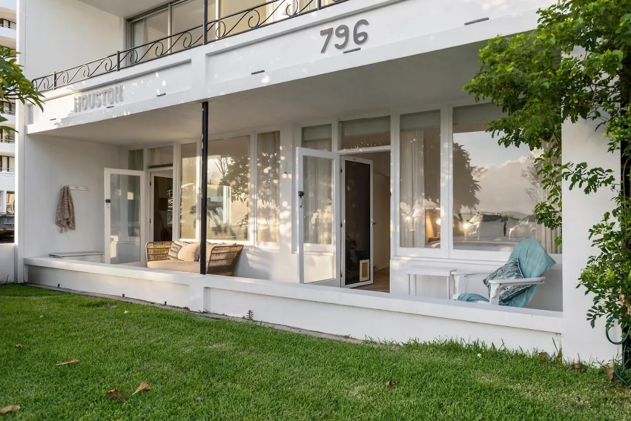 Houston Beachfront Apartments Gold Coast